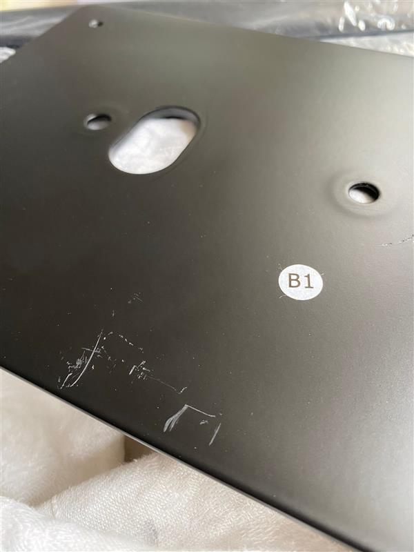 B-Ware - NorStone Lautsprecherständer Stylum 2 schwarz satin (matt) 60cm (Paar) Kratzer