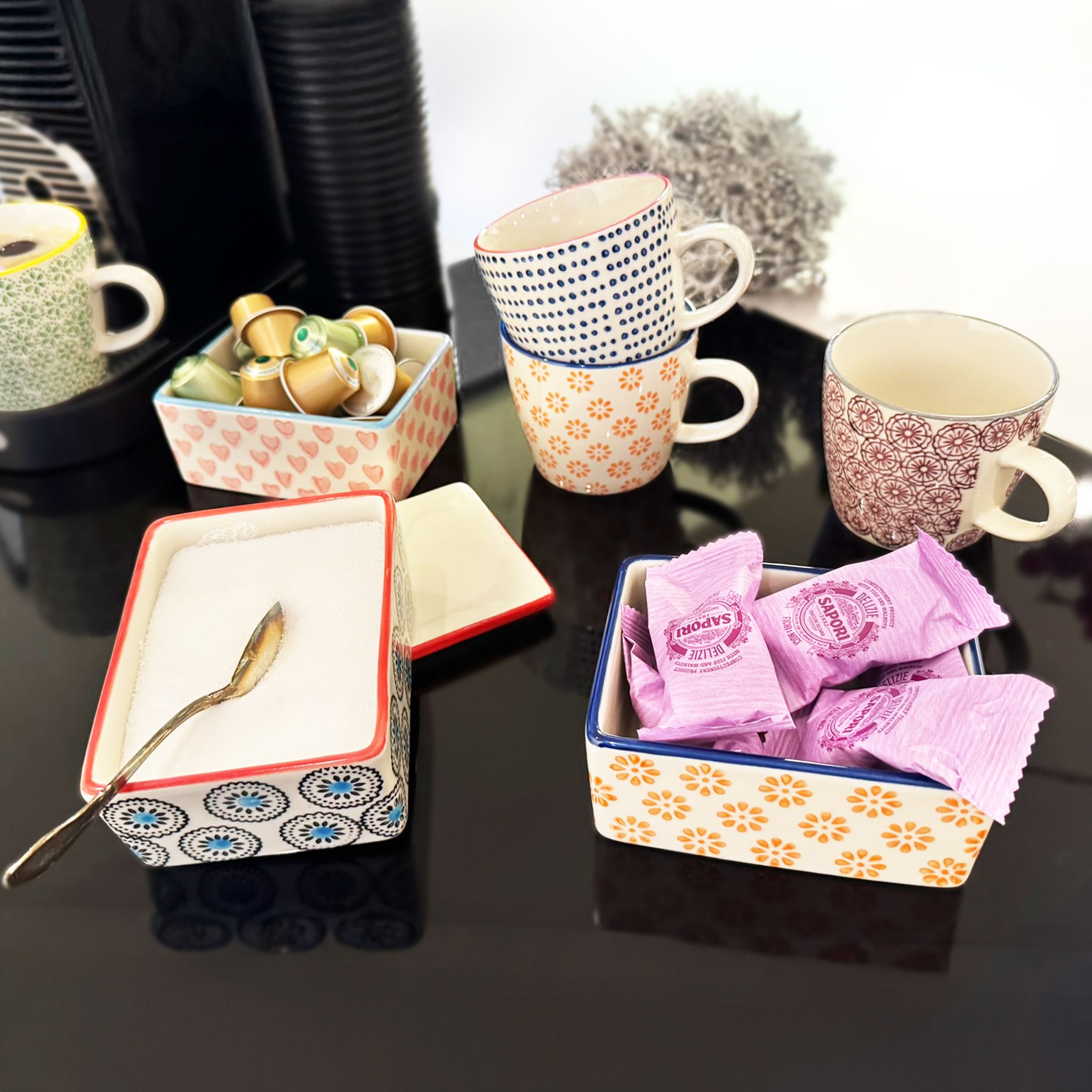 Parusia Butterdose Blüten orange – stilvolle Keramik-Butterschale 2 zeilig